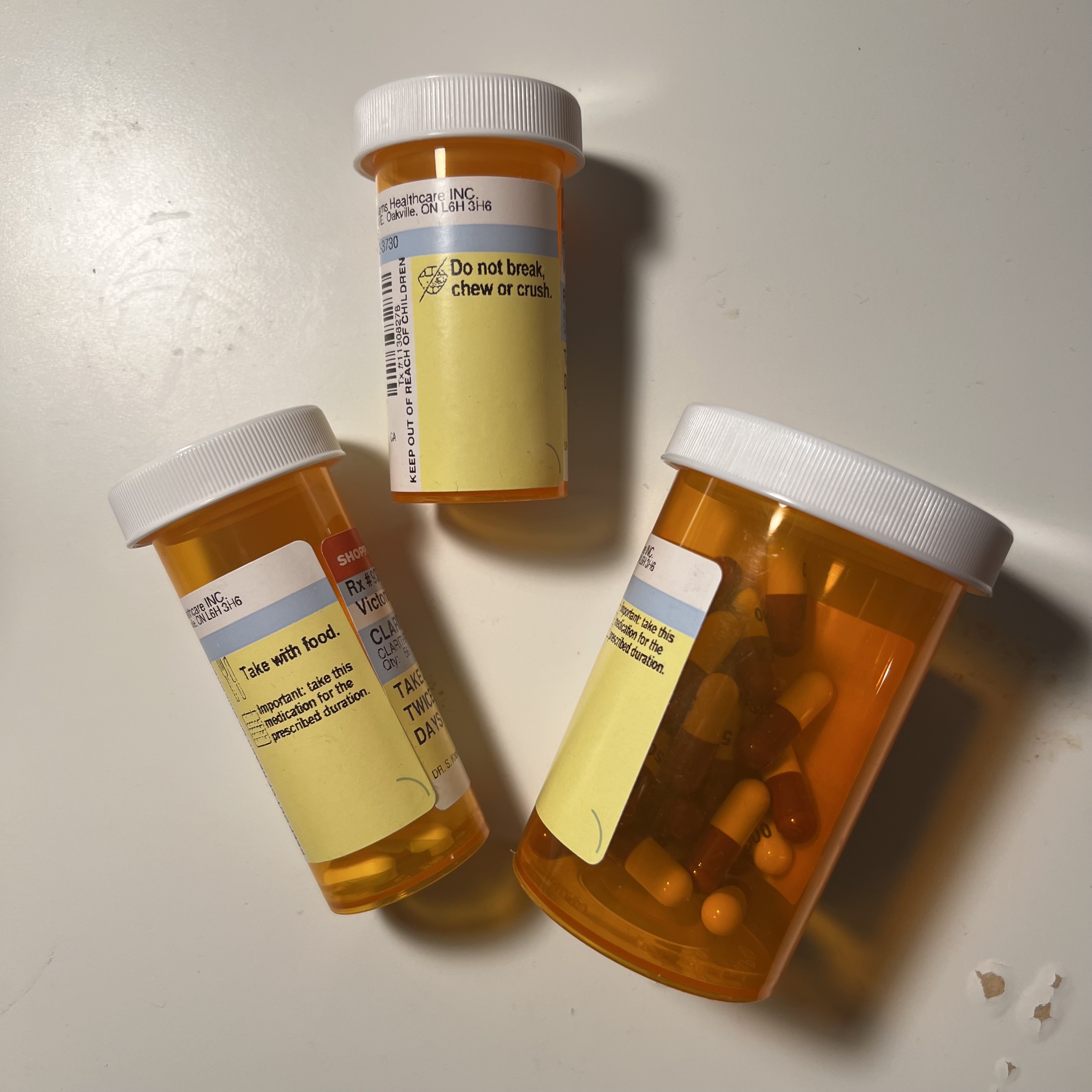 Sounds of pills being shaken in a bottle